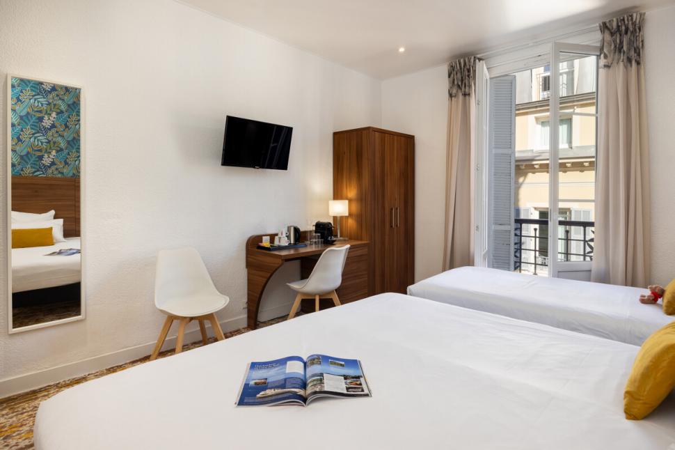 Superior Triple Room