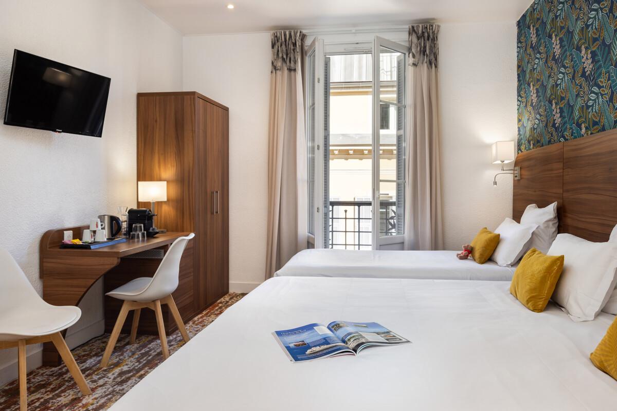 Superior Triple Room